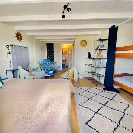 Bed & Breakfast Les Reves D'eglantine Et D'augusta Et *