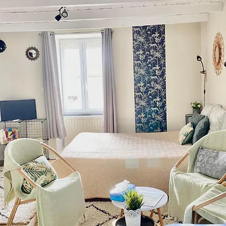 Bed & Breakfast Les Reves D'eglantine Et D'augusta Et *