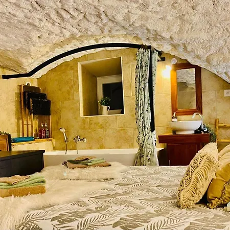 Les Reves D'eglantine Et D'augusta Et Bed & Breakfast