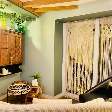 Bed & Breakfast Les Reves D'eglantine Et D'augusta Et *